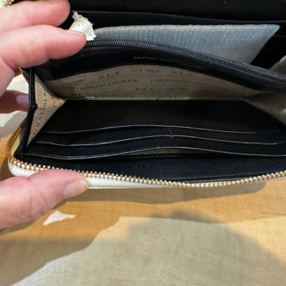 NWT Lauren Ralph Lauren Wallet - Picture 3 of 7